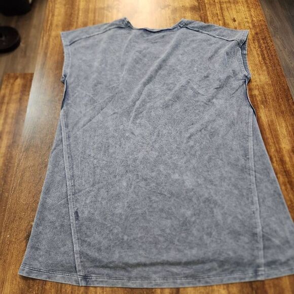 Christopher & Banks sport tank - Picture 2 of 6